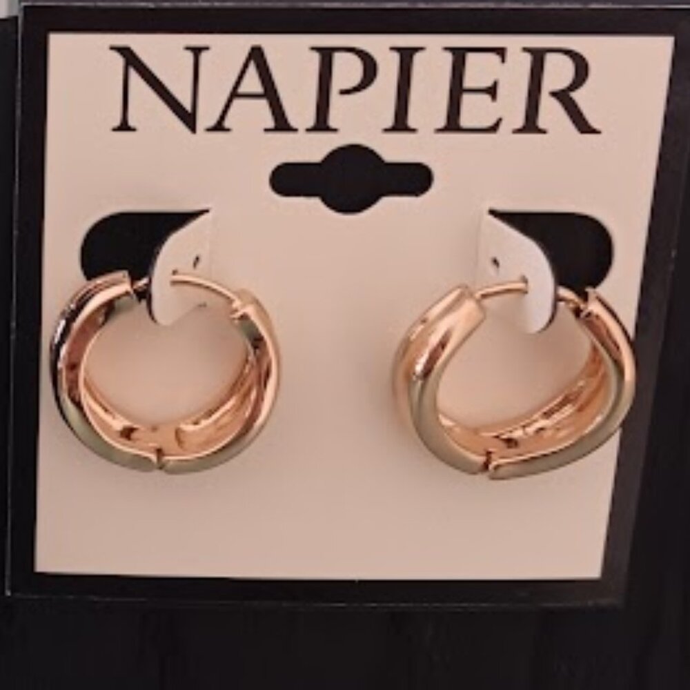 NAPIER Mod/Contemporary Gold Ribbed Hoop Earrings**NEW! - Picture 4 of 4